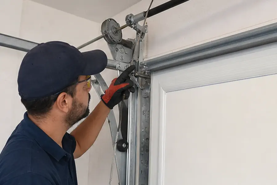 Broken Garage Door Cables garage door service in Baytown TX